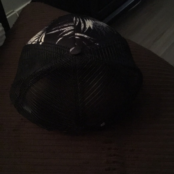 Billabong Baseball cap - Picture 3 of 3